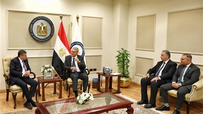 وزير البترول يبحث مع بيكر هيوز العالمية خططها المستقبلية لتطوير أعمالها بمصر