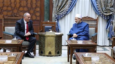 رئيس هيئة قضايا الدولة خلال لقائه شيخ الأزهر: نُقدر دور الإمام الأكبر في بيان الصورة الحقيقة للدين الإسلامي