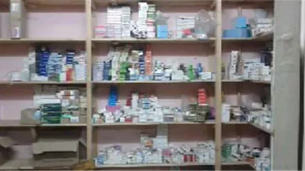 تفتيش صيدلي - أرشيفية