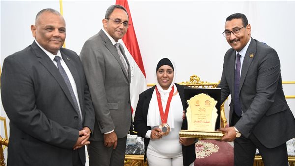 تكريم البطلة صفاء