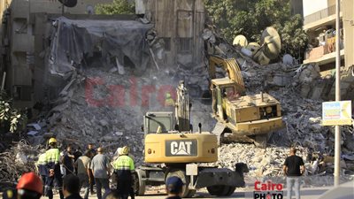 اليوم.. محاكمة محامٍ ونجله ومهندسين في واقعة انهيار عقار أرض الجولف بمدينة نصر 