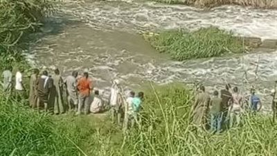 الإنقاذ النهري يكثف جهوده للبحث عن جثمان شاب في بحر البطس بالفيوم| بث مباشر 