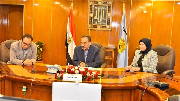 محافظ أسيوط