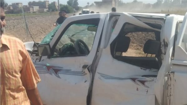 اصطدام قطار بسيارة