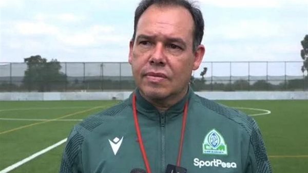 ليو نيفا مدرب جورماهيا