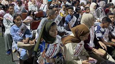 بالأوشحة البيضاء وممر شرفي.. تكريم 200 من حفظة القرآن الكريم ابتهاجًا بالمولد النبوي بالأقصر|صور