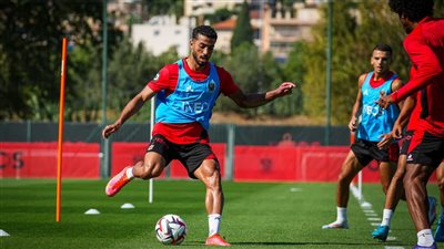 محمد عبد المنعم على رأس قائمة نيس لمواجهة باريس سان جيرمان بالدوري الفرنسي