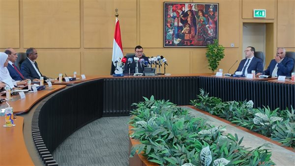 وزير الإسكان