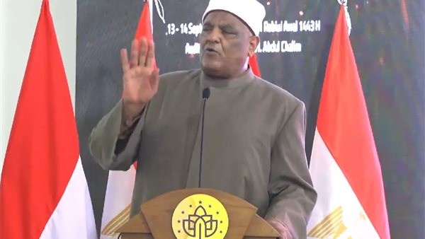 الدكتور عباس شومان