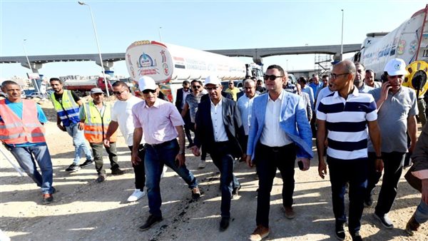 وزير الإسكان 