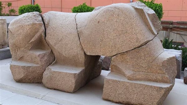  تمثال لـ أبو الهول