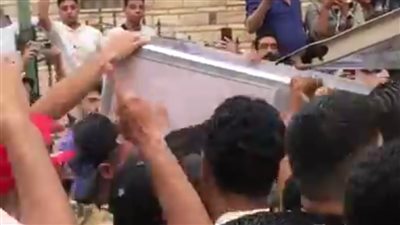 تشييع جثمان شاب لقي مصرعه على يد 4 أشخاص في شبرا الخيمة| صور