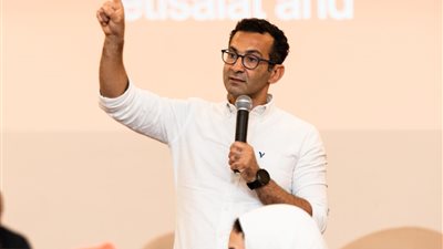 أحمد يحيى: إي آند مصر تتوسع في تقديم خدمات الشمول المالي لعملائها 