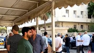 المئات يقدمون واجب العزاء لأسرة رئيس شعبة الذهب بالغرفة التجارية بالإسكندرية| بث مباشر