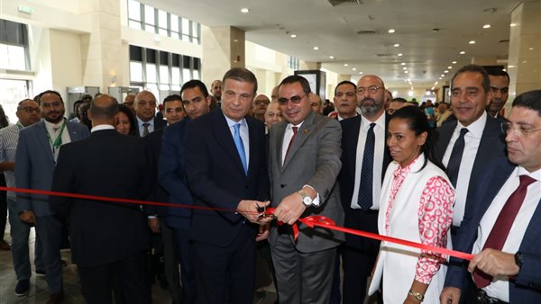 جانب من الافتتاح