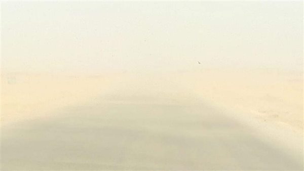 عواصف ترابية تضرب