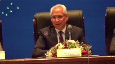 رئيس جامعة المنيا يعلن إضافة علاوة خاصة بـ2014 لأعضاء هيئة التدريس