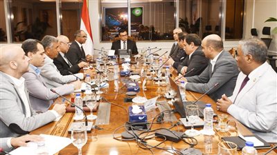 وزير الإسكان يوجه المقاولون العرب لاستخدام الحلول المبتكرة في صيانة منظومة مياه الشرب والصرف الصحي