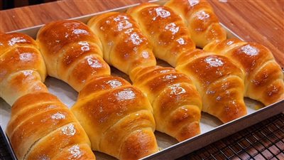 نوعي اللانش بوكس.. طريقة عمل الكرواسون بالجبنة والشوكولاتة