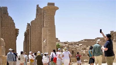 وزير السياحة: نتوقع وصل عدد السائحين إلى 15.2 مليون بنهاية العام الجاري