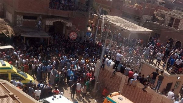 لحظة انتشال الجثتين