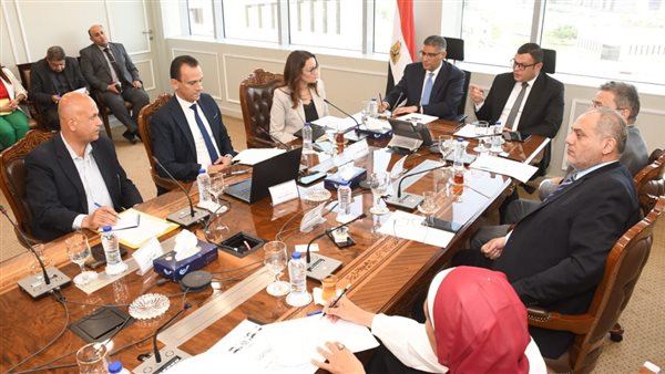 وزير الإسكان 