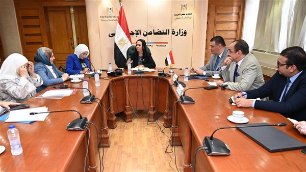 وزيرة التضامن والنواب