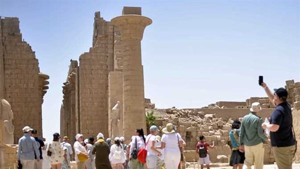 سائحون - أرشيفية