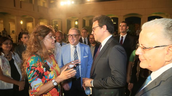 الوزير في البروفات