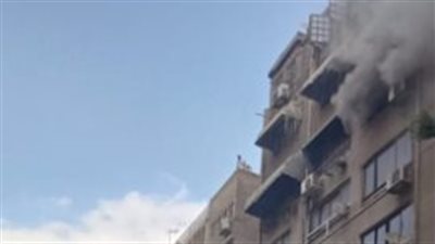 مصرع سيدتين وإصابة 5 أشخاص إثر حريق عقار سكني في إمبابة | بث مباشر