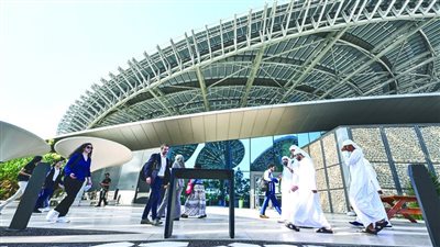 حالة الطقس في الإمارات اليوم.. تكون بعض الضباب ورياح نشطة أحيانًا