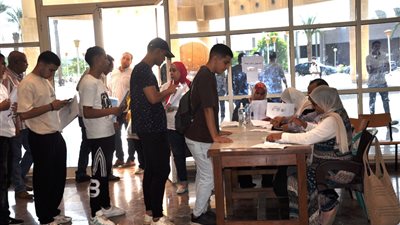 هل تحليل المخدرات ضمن إجراءات الكشف الطبي للطلاب المستجدين؟.. الجامعات تجيب