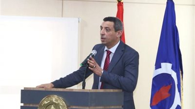 محافظ السويس يوجه برفع درجة الاستعداد لاستقبال احتفالات العيد القومي للمحافظة