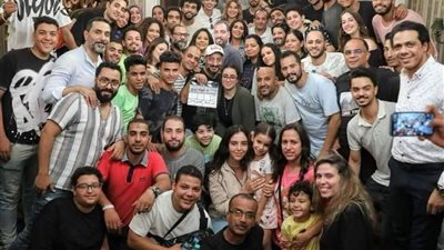 بصورة مع المنتج الراحل تامر فتحي.. إسعاد يونس تعلن انتهاء تصوير مسلسل تيتا زوزو