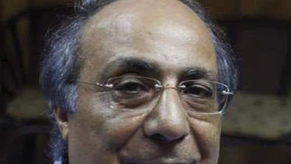  الشاعر عمر بطيشة