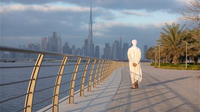 طقس الإمارات.. تحذير من رياح قوية وأمواج مضطربة في الخليج العربي