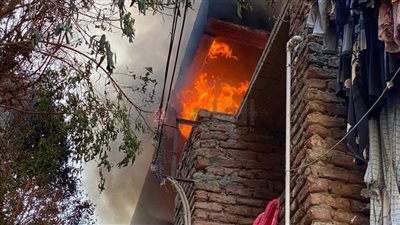 بسبب أنبوبة بوتاجاز.. الحماية المدنية تسيطر على حريق اندلع في شقة سكنية بالأقصر