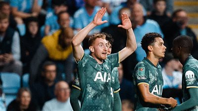 توتنهام يفوز على كوفنتري سيتي في كأس الكاراباو بثنائية 