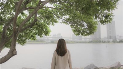 دراسة تربط صدمات الطفولة بمخاطر بيولوجية وصحية كبرى