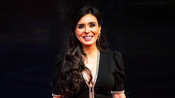 الراقصة دينا 