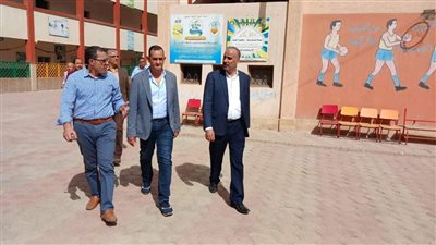 خلال زيارته للمدارس.. نائب وزير التعليم يستبعد مدير مدرسة بالمنوفية لتقصيره في العمل