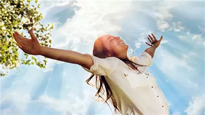 أهمية التعرض لضوء الشمس بشكل يومي.. تعرف عليها