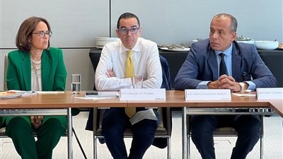 وزير الاستثمار يشارك باجتماع موسع مع مسؤولي مؤسسة Jefferies المالية العالمية