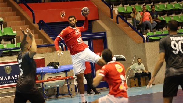  يد الأهلي يفوز على