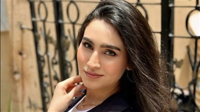 عندي خبرة بدون شهادات.. بلوجر تقدم نصائح للعناية بالشعر مقابل 1000 جنيه شهريًا: فيه دكاترة بيطلبوا خبرتي| خاص