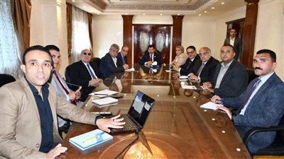 وزير الرياضة يبحث مع اللجنة الطبية العليا تطوير مراكز الطب الرياضي بمحافظات الجمهورية