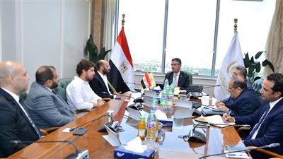 تطوير عملية شراء السلع.. وزير التموين يعقد اجتماعا مع شركة مكسب لتجارة التجزئة