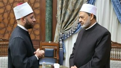 وزير الأوقاف: حملت ملف كلمة شيخ الأزهر بدلا منه خلال احتفالية المولد النبوي.. ووقفت احتراما وإجلالا له 