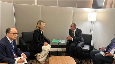 وزيـر الخارجية والهجرة يلتقي نظيرته الكنديـة على هامش اجتماعات الجمعية العامة بنيويورك