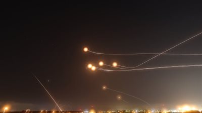 بسبب رشقات صاروخية.. صفارات الإنذار تدوي في الجليل الأسفل 